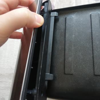 Electrolux Airfryer Ön Kapak Kırıldı