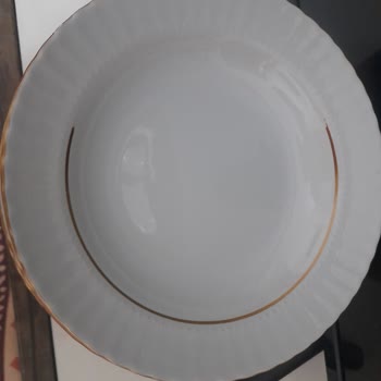 Kütahya Porselen Yemek Tabağının Yaldızları Çıktı Hiç Memnun Değilim