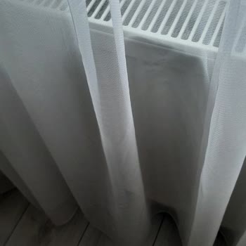 Taç Perdenin Defolu Çıkması