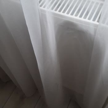 Taç Perdenin Defolu Çıkması