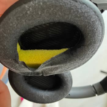 Modern Elektronik Ürün Kalitesizliği, Deforme Olan Bose Kulaklık