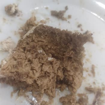 Şah-Mar Market (Batman) Ekşimiş Pasta İade Edince Yenilen Bir Dilimin Parasını Aldılar