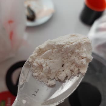 Söke Un Unun İçinden Çıkan Böcekler