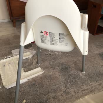 IKEA Mama Sandalyesinin Tutma Aparatı Çıkmadı