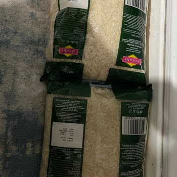 Bim Açılmamış Pirinç Paketinin Böceklenmesi