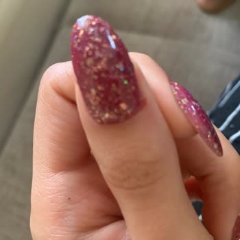 Dilara Özbek Nail Studio Manikür Memnuniyetsizliği!