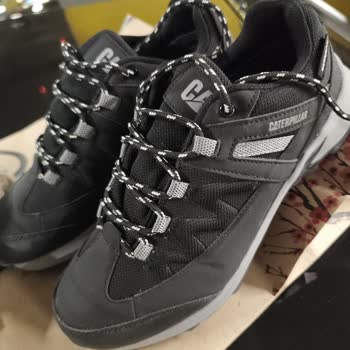 Yeşil Kundura Caterpillar Su Geçirmez Diye Sattılar Su Geçiriyor