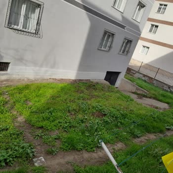 Superonline İzinsiz Binamızın Bahçesinden Başka Yerlere Fiber Kablo Çekti