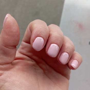 Elfa Beauty House Tırnak Manikür Kalıcı Oje Baştan Savma Yapıldı