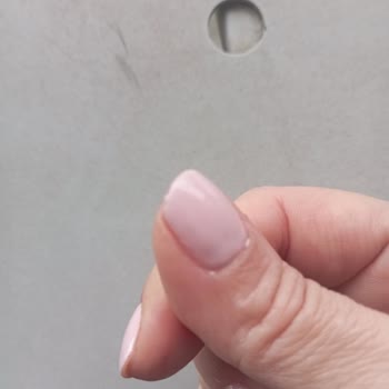 Elfa Beauty House Tırnak Manikür Kalıcı Oje Baştan Savma Yapıldı