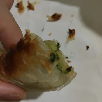 A101'den Alınan 'Nimet' Börekte Yabancı Cisim Çıkması