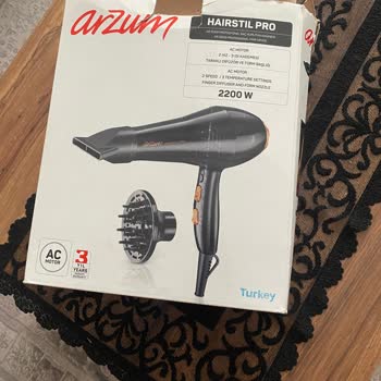 Arzum Fön Makinesi Aparatı Oturmuyor