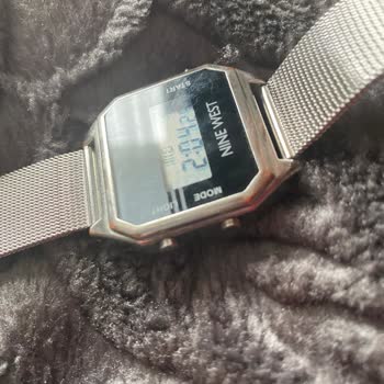 Teksaat.com Nine West Saat Renk Bozulması