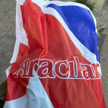 Aracılar Mağazası Tuvalet İnsani İhtiyaçtır