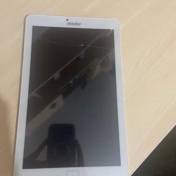Reeder Yeni Tabletimin Ekran Çatlaması
