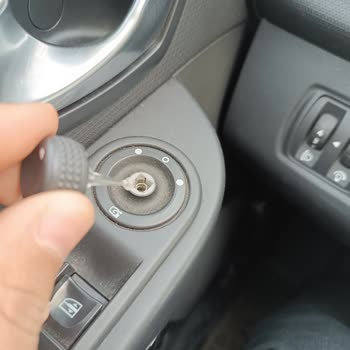 Renault Ayna Ayarlama Düğmesi Koptu.!