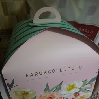 Faruk Güllüoğlu&nbsp; Ezilmiş Pasta Yolladı