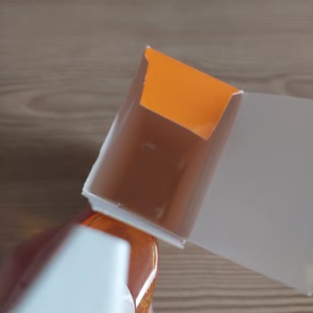 Gratis Boş Kutu İçinden Nemlendirici Çıkmadı