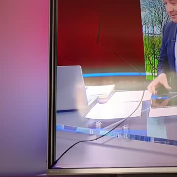 Philips TV Sıfır Kutusunda Açılan Ekranın Kırık Çıkması