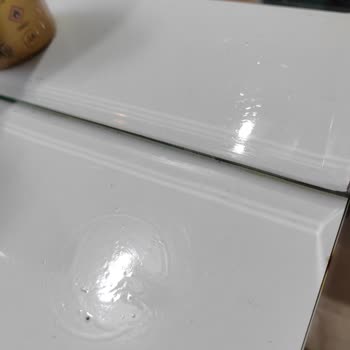 Slazenger Parfüm Şişeden Akıyor