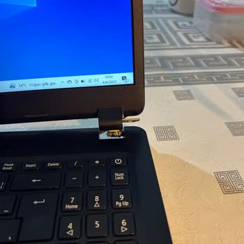 Acer Dizüstü Bilgisayar Tasarım Hatası