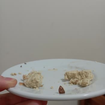 Şitoğlu Helvada Ceviz Kabuğu Çıkması