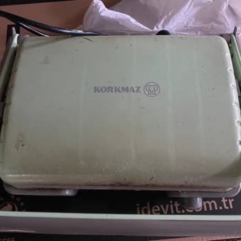 Korkmaz A316 Tostella 1800w Tost Makinesi - Boya Deformesi