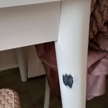 Yön AVM İlgisizlik, Masanın Boyası Çıktı