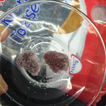 Tatküpü Tat Küpü Kristal Toz Şekerin İçinden Taş Gibi Bir Şeyler Çıktı