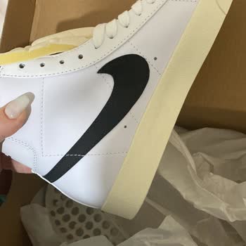 Salı Pazarı Butik (Instagram) Fotoğraftan Farklı Ürün Gönderimi