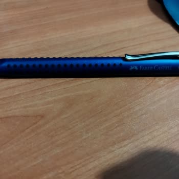 Faber-Castell Grip 2011 Kapağı Kırıldı