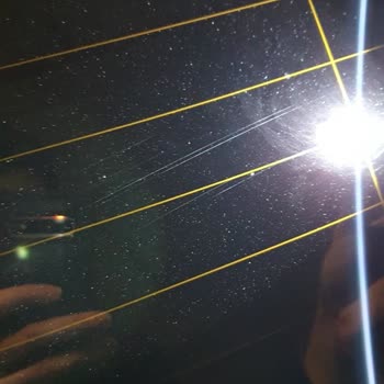 Opet Aracımın Camlarını Ve Aynalarını Silerken Çizdi!