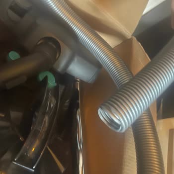 Sinbo Aldığımız 2 Aylık Ürünün Her Yeri Dökülüyor