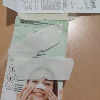 Gratis Siyah Nokta Burun Bandı Yapışkansız Olarak Satıldı