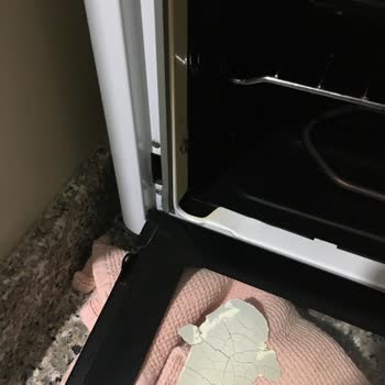 Simfer Midi Fırın Kapak Yayı İçine Kaçtı