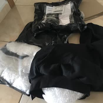 Mont Yerine Sweatshirt Gönderdiler