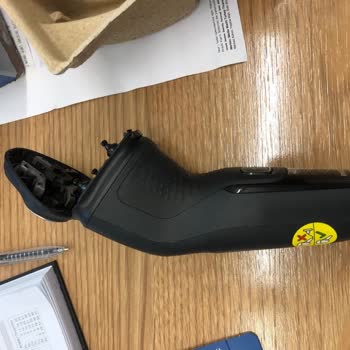 Philips S1223/41 Tıraş Makinesi Kapak Açma Düğmesi Şikayeti