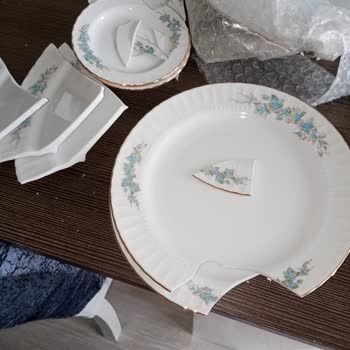 Güral Porselen Tabakların Kırık Geldi