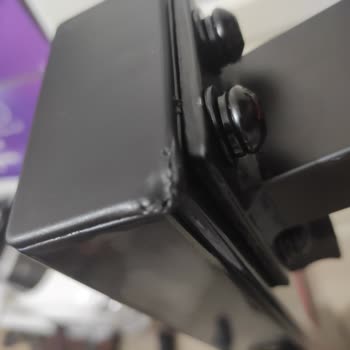 Decathlon Çizikler Ve Mekanizma Kapağının Birleşme Yerlerinden Çıkmış Olması