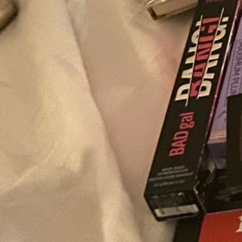 Sephora Bad Gal Bang Maskara Akıyor