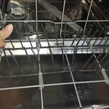 Arçelik 9485FL Bulaşık Makinesi Sepet Paslanması Sorunu