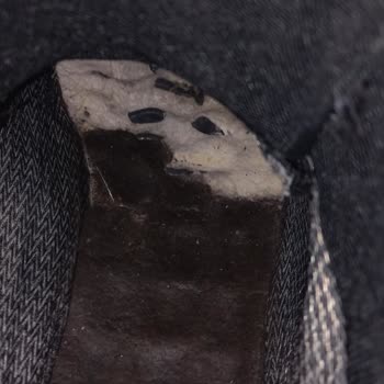 Deichmann Den Alınan 1000 TL Lik Bot Çöpe Yakıştı