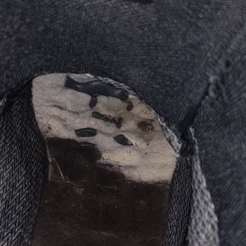 Deichmann Den Alınan 1000 TL Lik Bot Çöpe Yakıştı