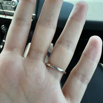 Lizay Pırlanta Yüzüğün Rengi Soluyor!