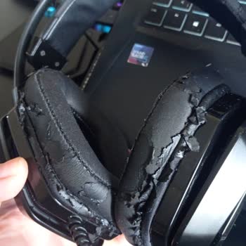 Gamepower Mihawk Kulaklık Pedi Soyuluyor