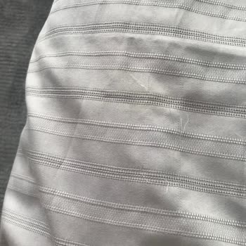 Yataş Tiftiklenen Nevresim Takımı Ve Formunu Hemen Kaybeden Yastık Yorgan