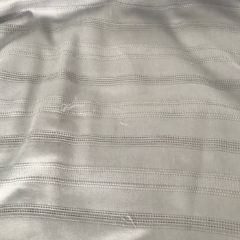 Yataş Tiftiklenen Nevresim Takımı Ve Formunu Hemen Kaybeden Yastık Yorgan