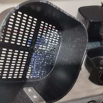 LG Bulaşık Makinesinin Lekeleri