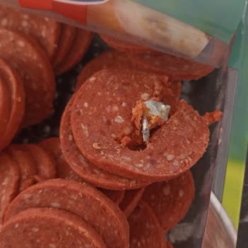 BİM Sucukta Demir Çıkması