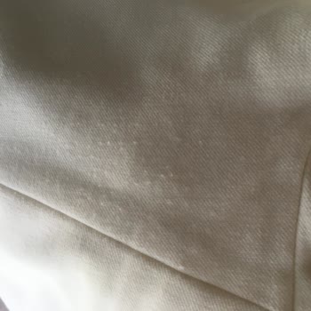 Zara Pantolon Tüylenmesi Ağ Kısmında